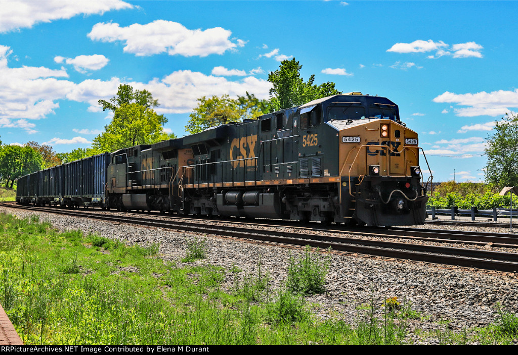 CSX 5425 on M-434